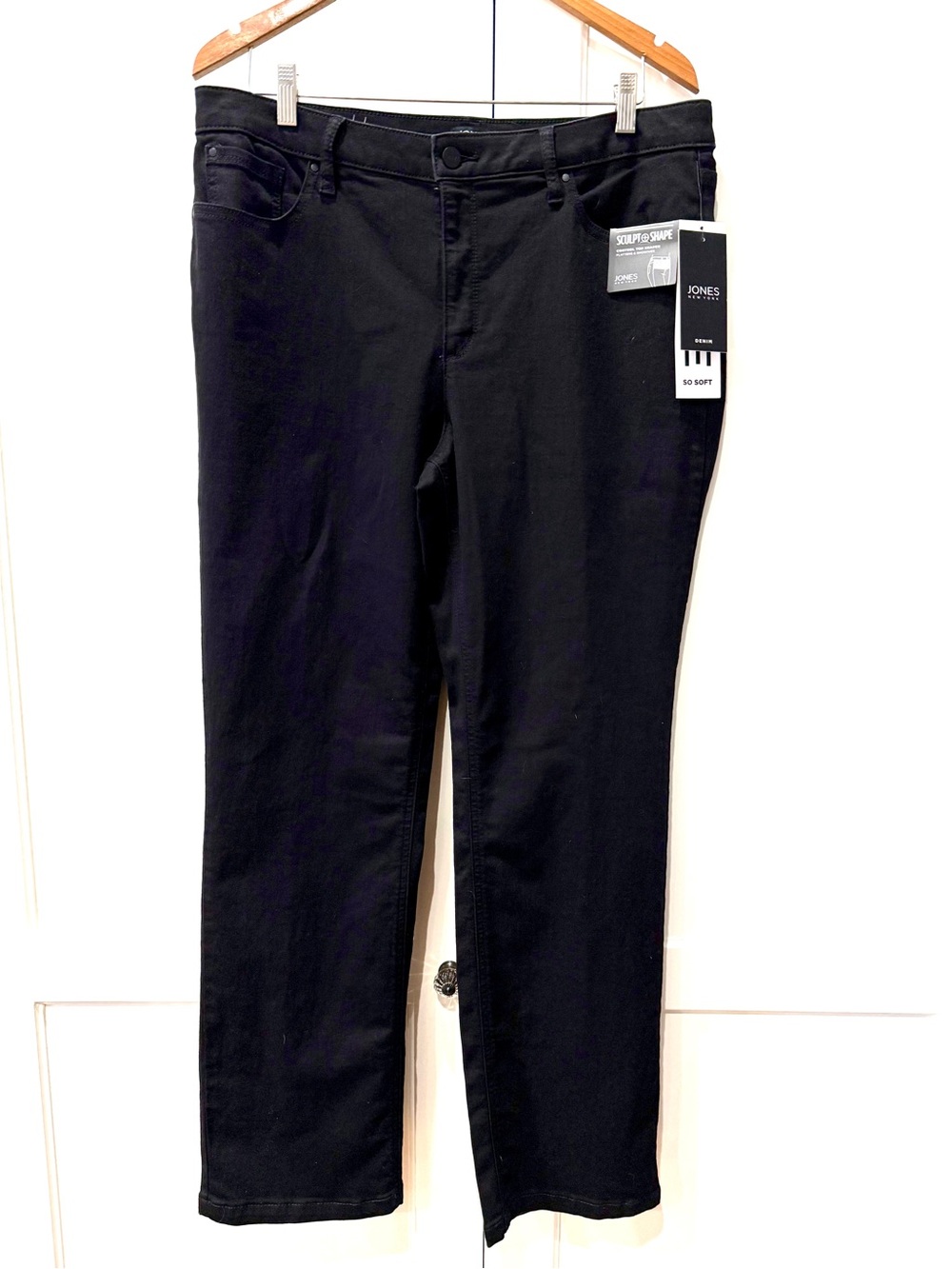 Jones New York Women’s Black Stretch Jeans - NWT - Size 16